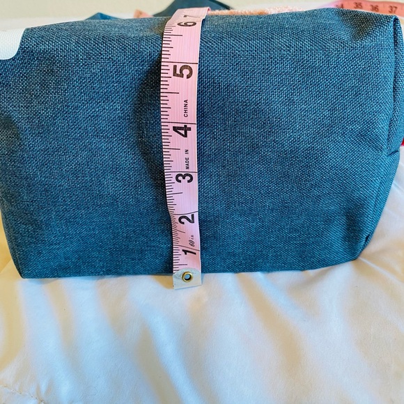 Minnie Mouse 3 in 1 Pouch - Picture 8 of 8